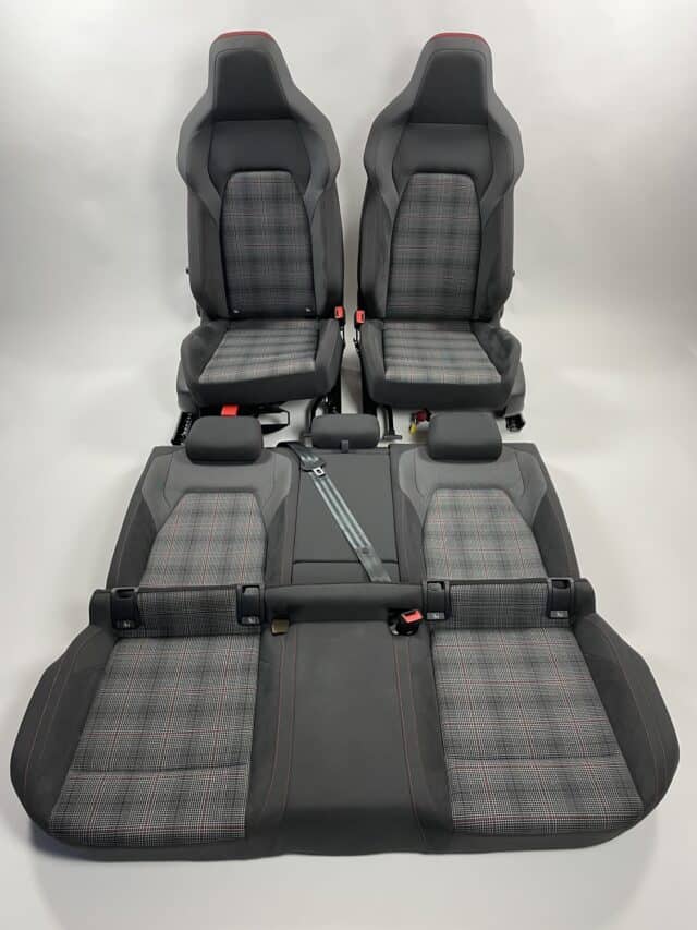 Intérieur Vw Golf 8 Gti Alcantara Tissu Rouge Blanc à carreaux