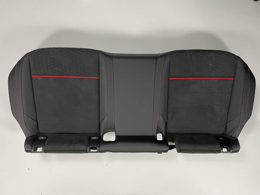 10016 VW Golf8 Seats 13