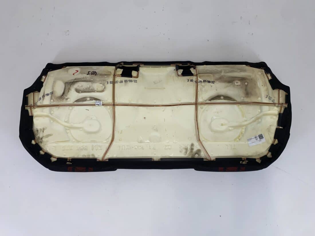 Données du conteneur Trp Post - ID Trp Post 6429 - Intérieur VW Golf 7 GTI TCR - Alcantara et tissu gris-rouge - Conteneur Trp Post