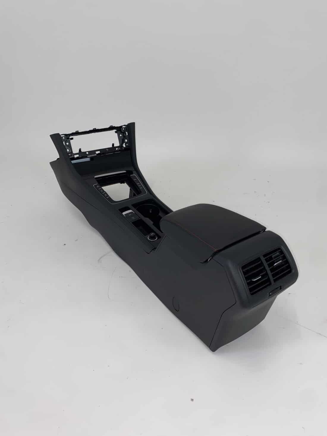 Données du conteneur Trp Post - ID Trp Post 6429 - Intérieur VW Golf 7 GTI TCR - Alcantara et tissu gris-rouge - Conteneur Trp Post