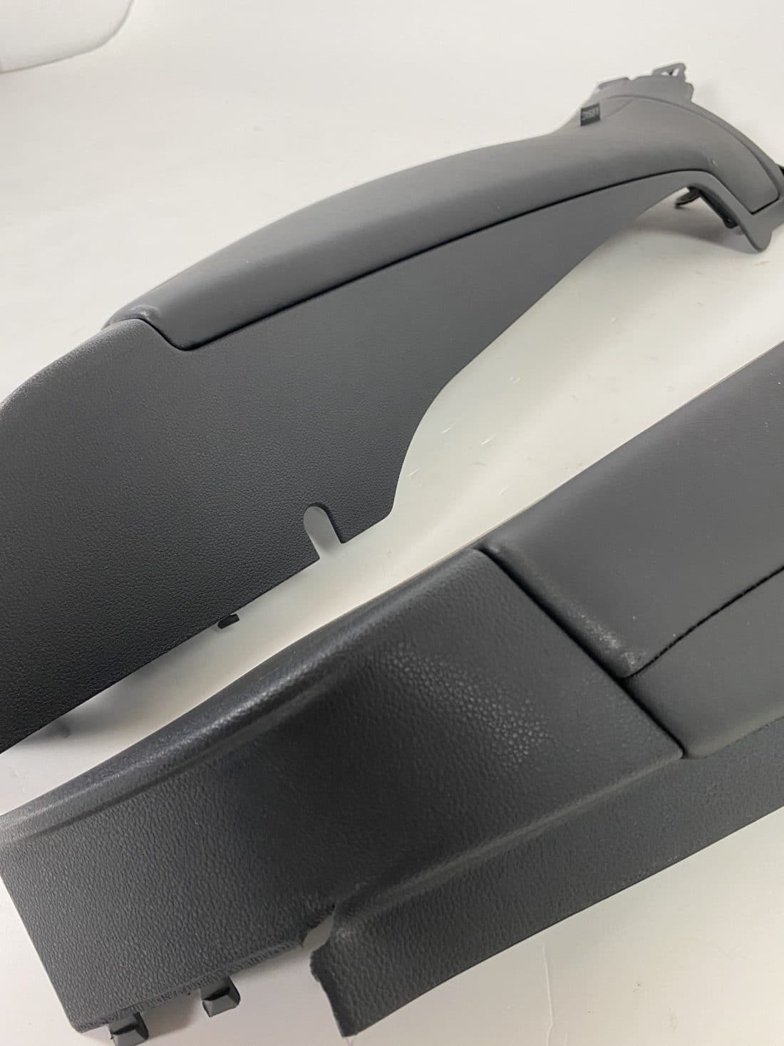 Données du conteneur Trp Post - ID Trp Post 6429 - Intérieur VW Golf 7 5G GTI TCR - Alcantara et tissu gris-rouge - Conteneur Trp Post