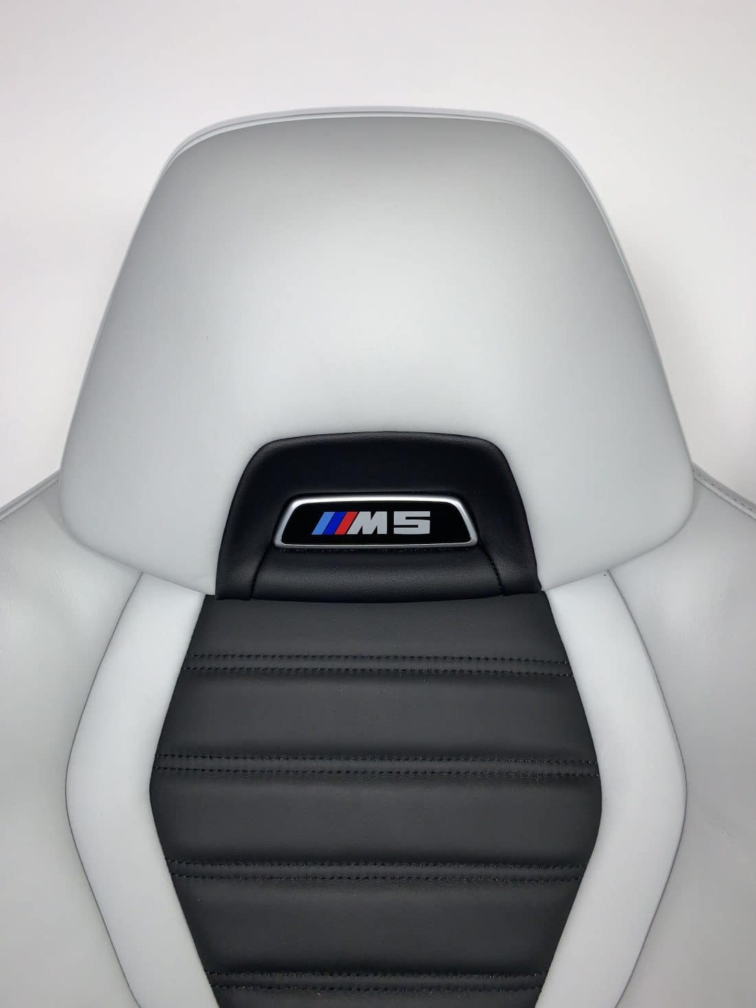 10044 Bmw M5 Interior 7 Scaled