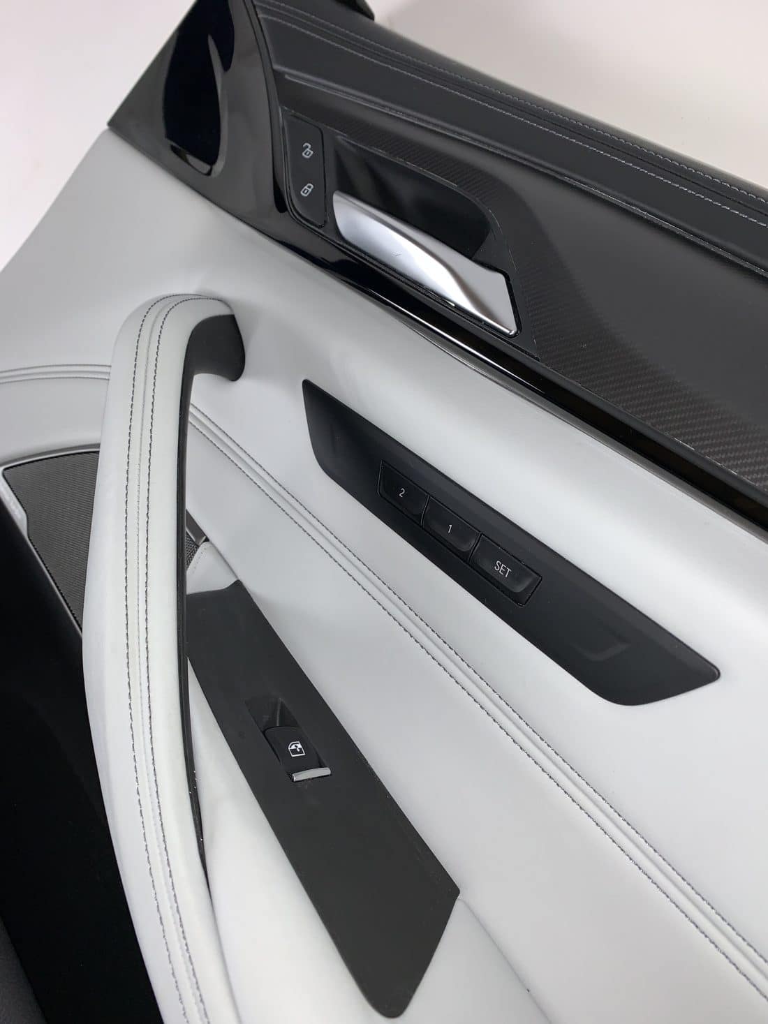 Données du conteneur Trp Post Id 8711 Intérieur Bmw M5 F90 Cuir Silverstone Conteneur Trp Post