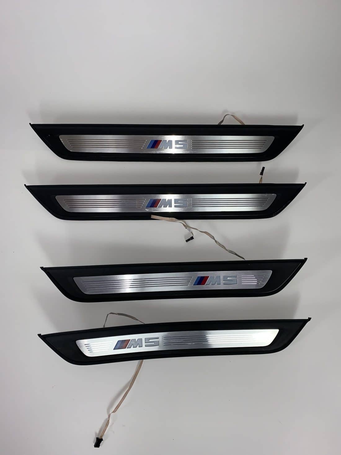 Données du conteneur Trp Post Id 8711 Intérieur Bmw M5 F90 Cuir Silverstone Conteneur Trp Post