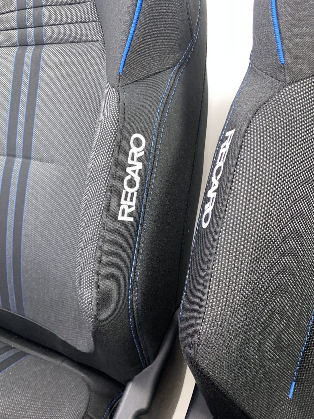 Car Seat Ford Fiesta St 5 Door Heating B479 Fabric Black Blue Stitching Right 7226648j 2 B02 Car Seat Ford Fiesta St 5 Door Heating B479 Fabric Black Blue Stitching Right 7226648j 2 B02
