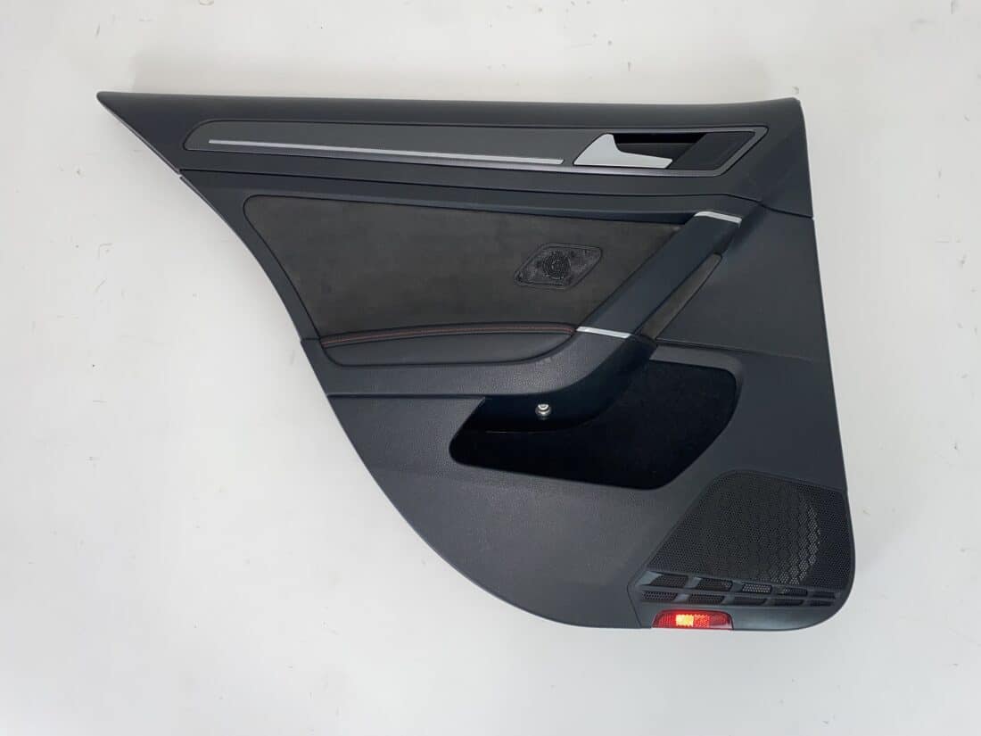 Trp Post Container-Daten Trp Post-ID 10217 Innenausstattung VW Golf 7 GTI TCR Alcantara/Stoff grau/rot Trp Post Container