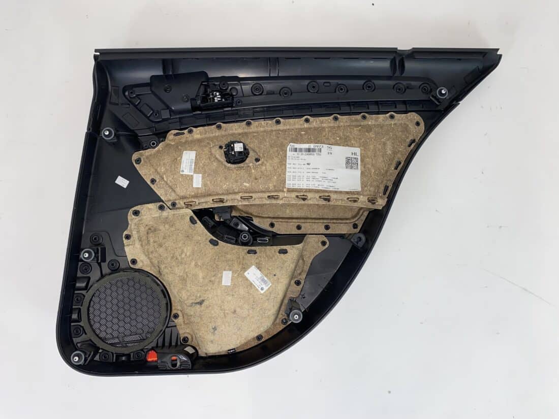 Trp Post Container-Daten Trp Post-ID 10217 Innenausstattung VW Golf 7 GTI TCR Alcantara/Stoff grau/rot Trp Post Container