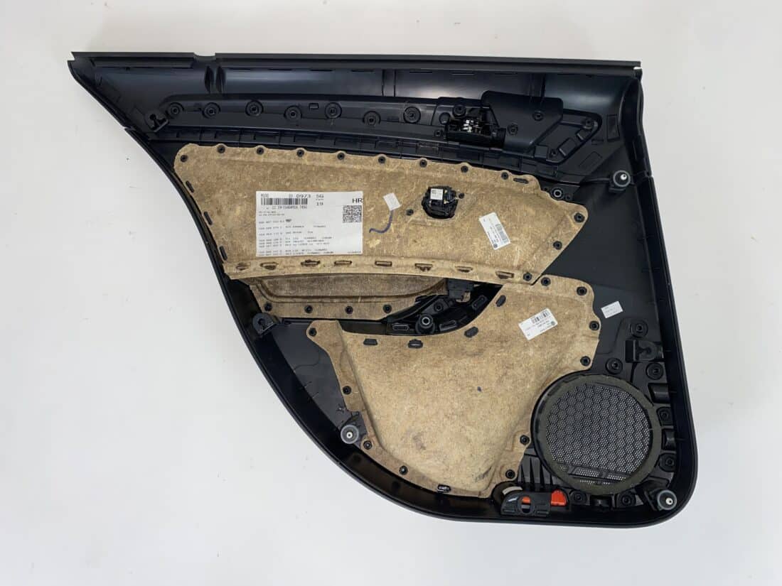 Trp Post Container-Daten Trp Post-ID 10217 Innenausstattung VW Golf 7 GTI TCR Alcantara/Stoff grau/rot Trp Post Container