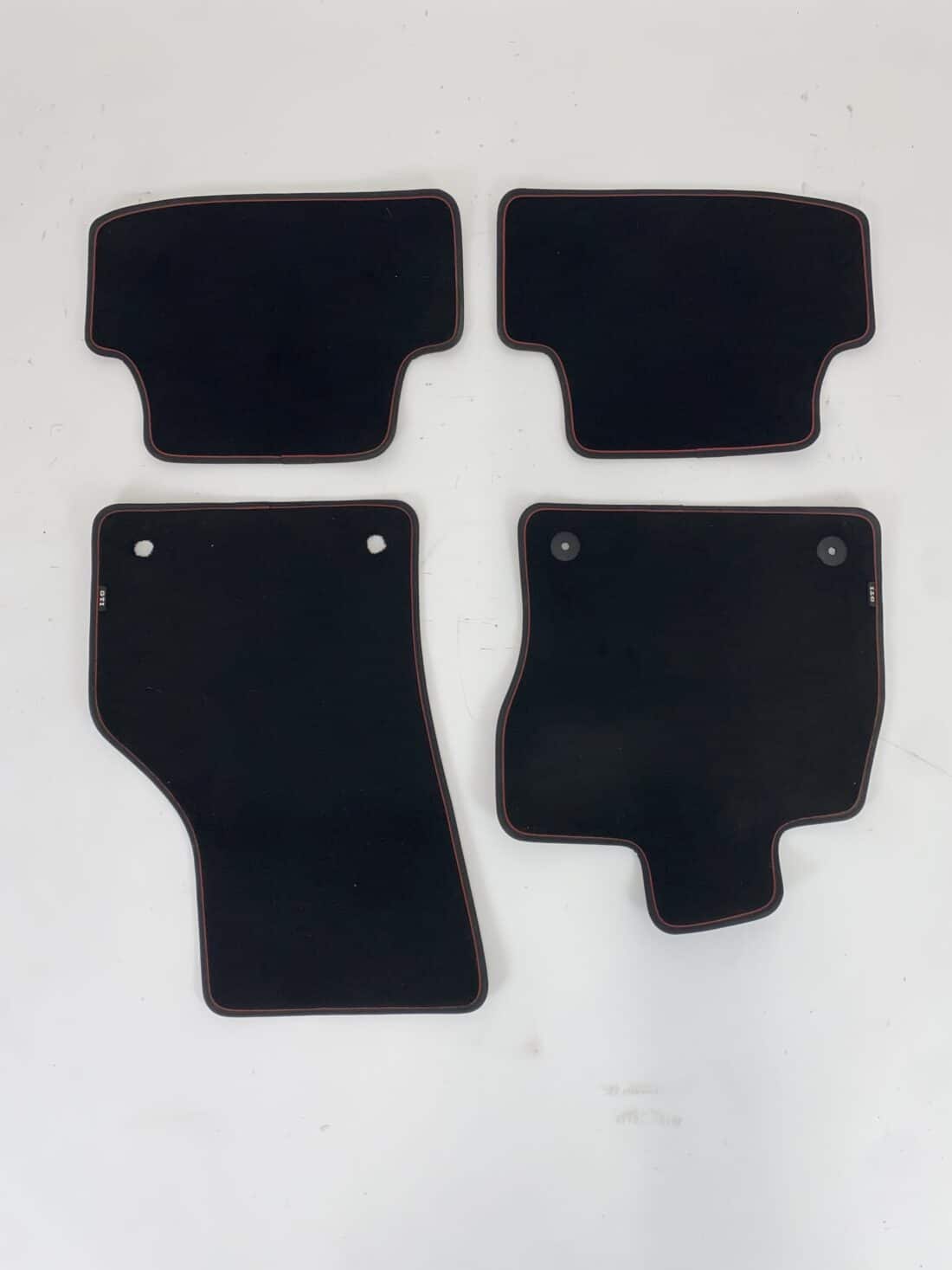 Trp Post Container-Daten Trp Post-ID 10217 Innenausstattung VW Golf 7 GTI TCR Alcantara/Stoff grau/rot Trp Post Container