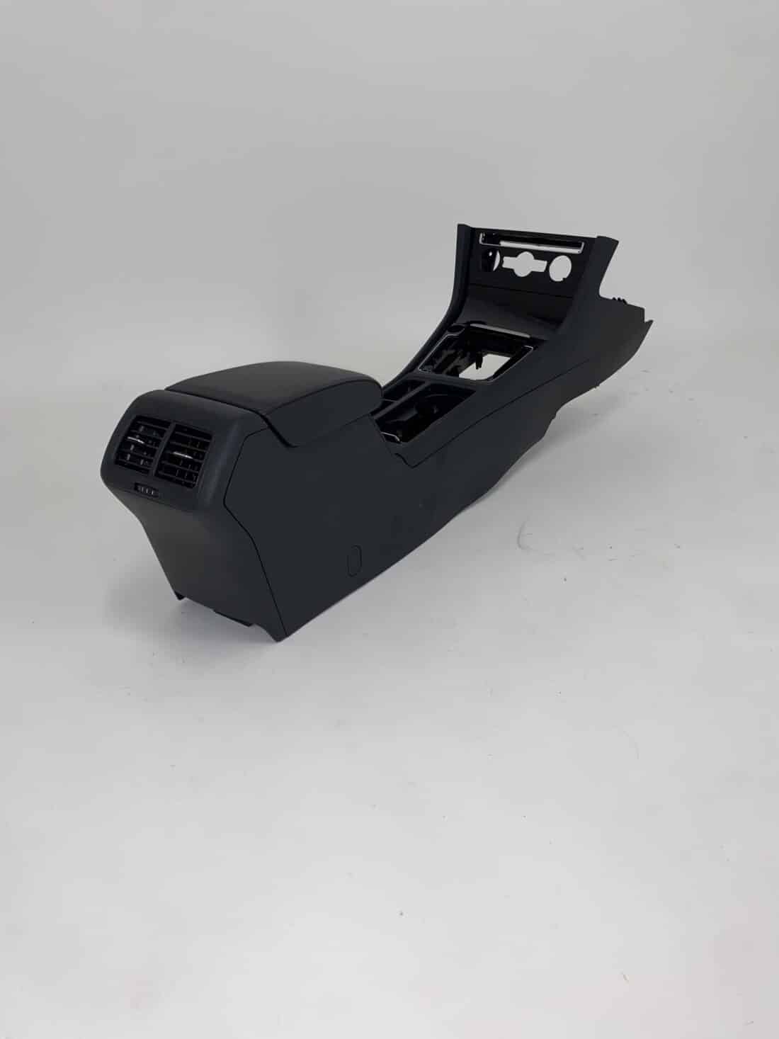 Trp Post Container-Daten Trp Post-ID 10217 Innenausstattung VW Golf 7 GTI TCR Alcantara/Stoff grau/rot Trp Post Container
