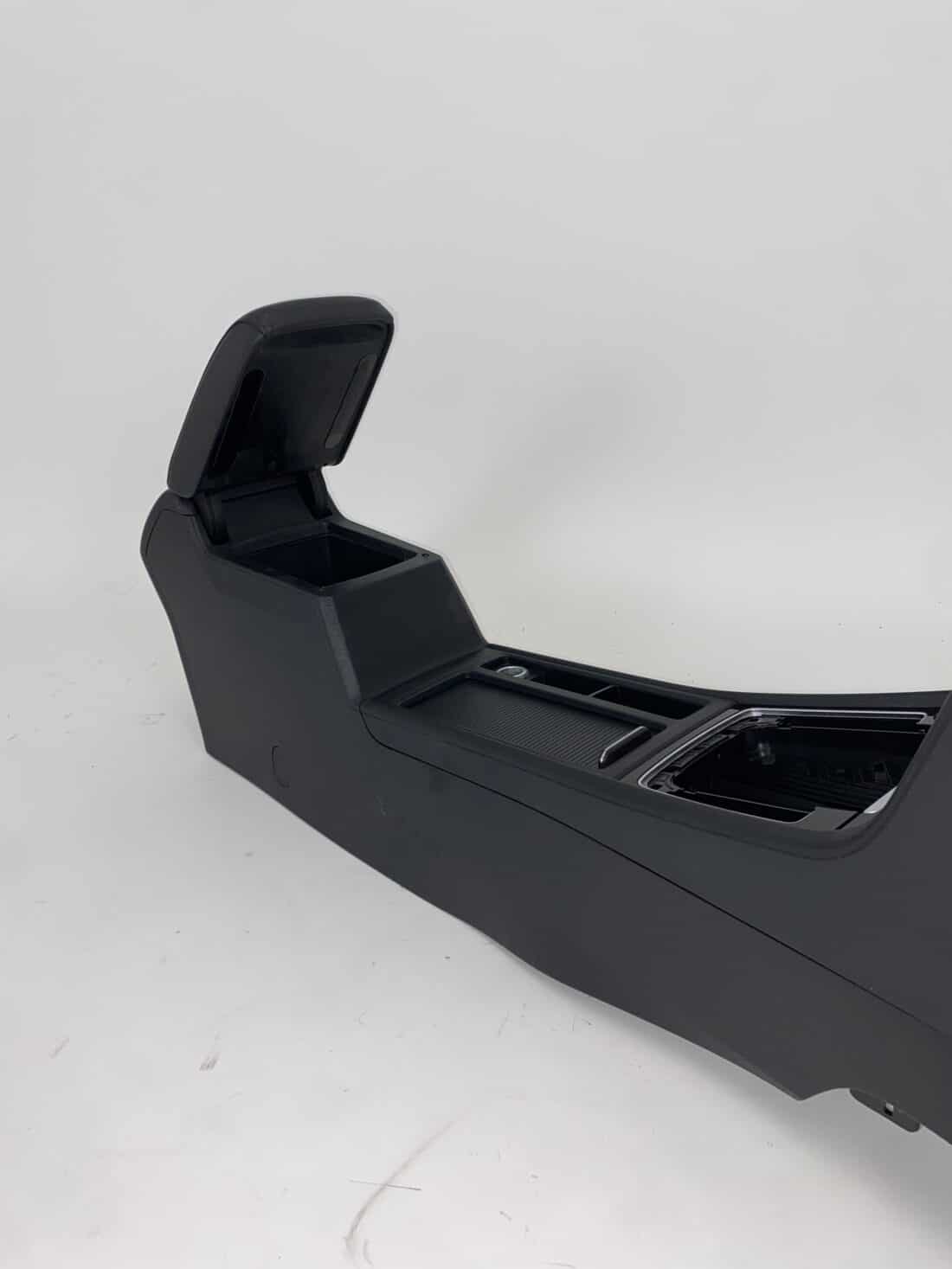 Trp Post Container-Daten Trp Post-ID 10217 Innenausstattung VW Golf 7 GTI TCR Alcantara/Stoff grau/rot Trp Post Container