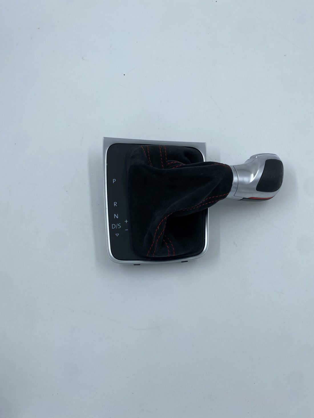 Trp Post Container-Daten Trp Post-ID 10217 Innenausstattung VW Golf 7 GTI TCR Alcantara/Stoff grau/rot Trp Post Container