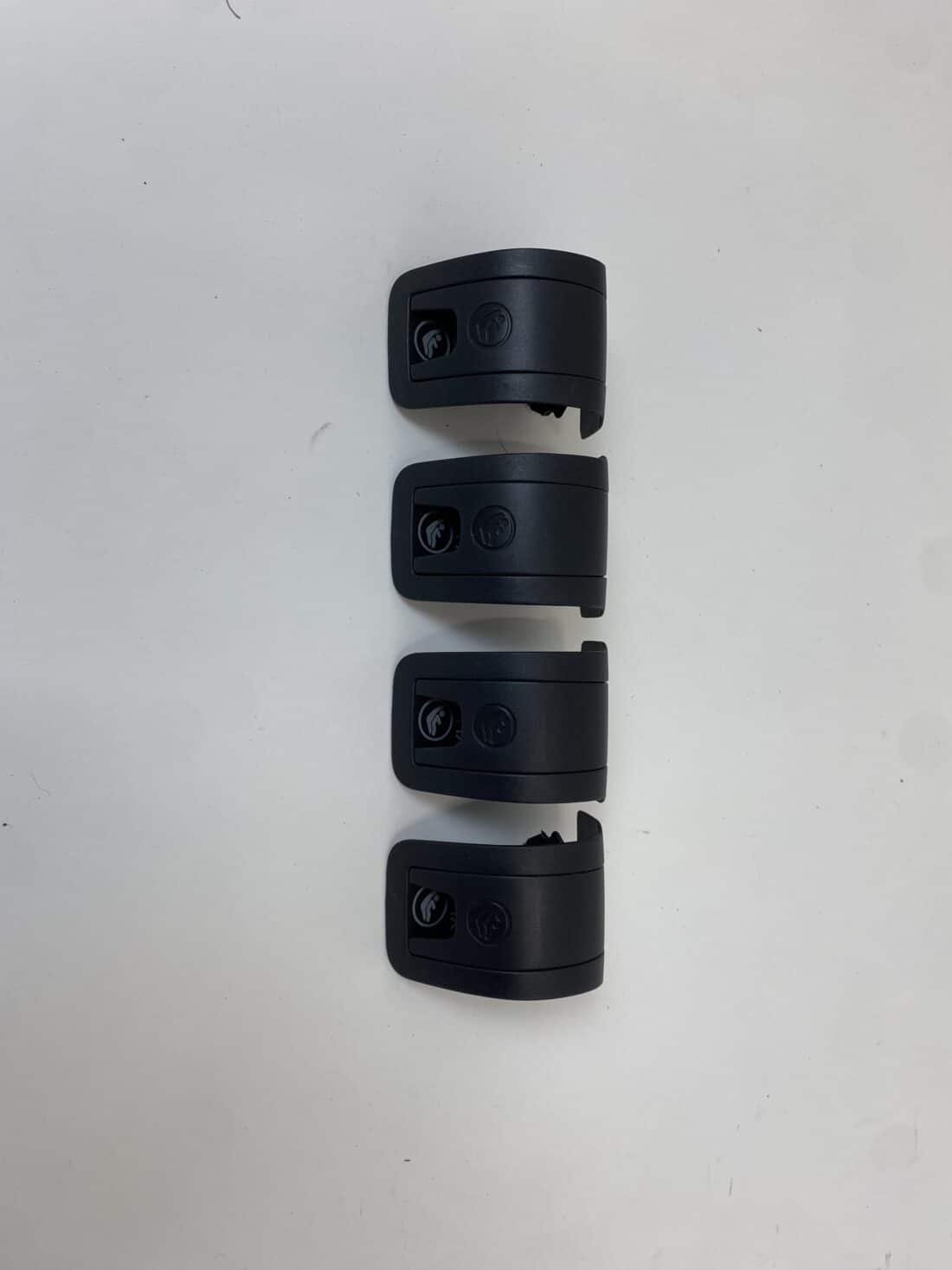 Données du conteneur Trp Post - ID Trp Post 13224 - Intérieur VW Golf 7 GTI - Tissu noir à carreaux rouges, blancs et gris - Conteneur Trp Post
