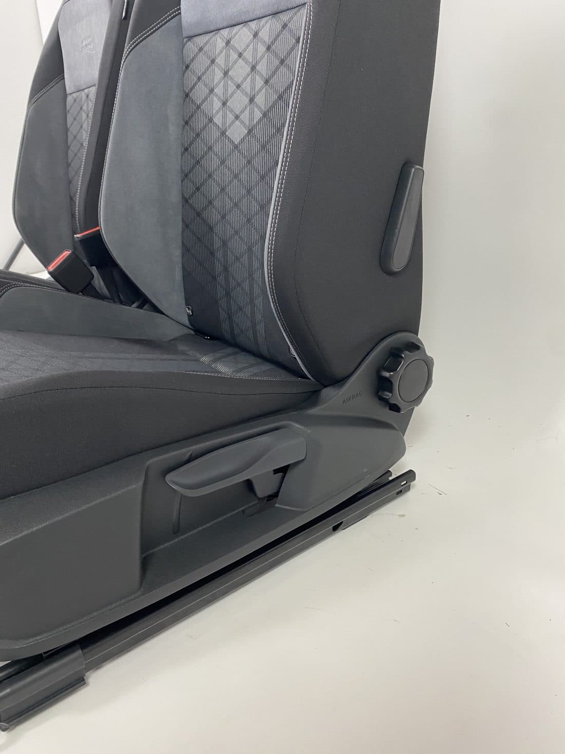 Trp Post Container Data Trp Post Id 13495 Interior Vw Polo 6 R Aw Fabric Alcantara Black Grey Trp Post Container