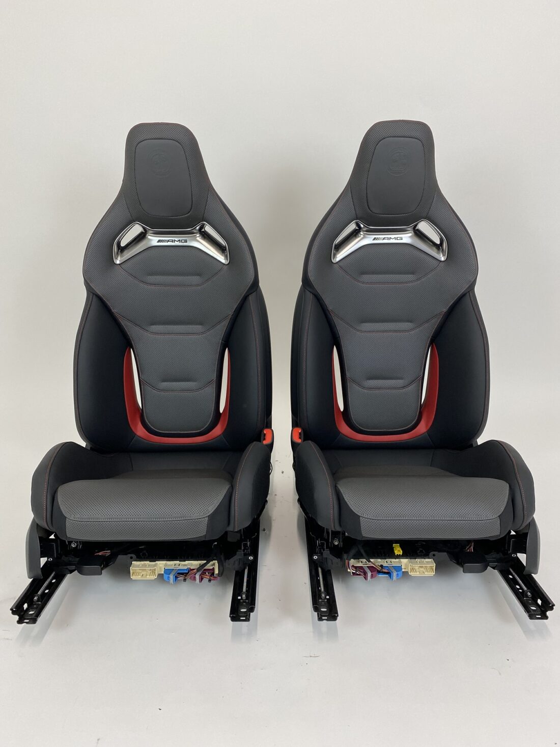 Trp Post Container Data Trp Post Id 15946 Mercedes Benz Clase C Amg Performance Asientos W206 Cuero Gris Negro Con Detalle Rojo Trp Post Container