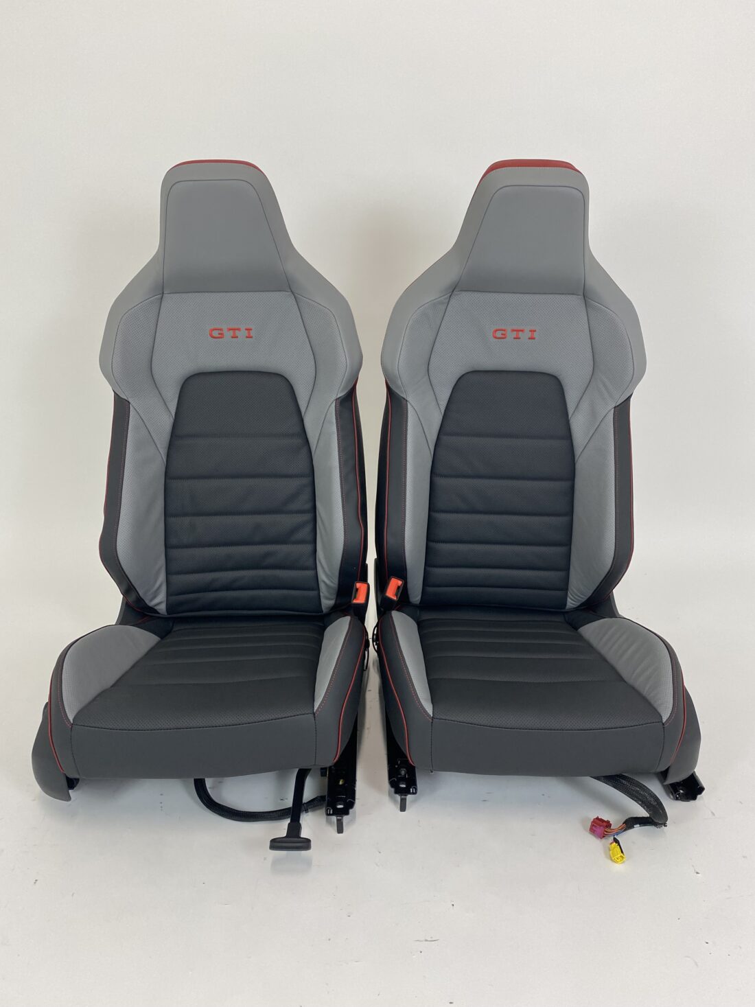 Trp Post Container Data Trp Post Id 16060 Interior Vw Golf 8 Gti Negro Gris Rojo Trp Post Container
