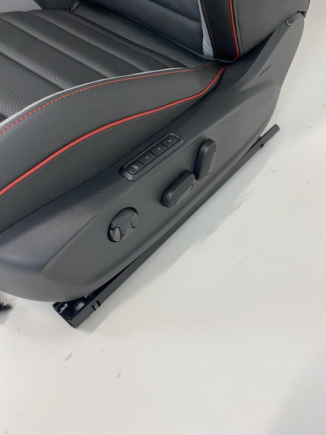 Trp Post Container Data Trp Post Id 16060 Interior Vw Golf 8 Gti Negro Gris Rojo Trp Post Container