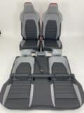 Interior VW Golf 8 GTI Negro/Gris/Rojo