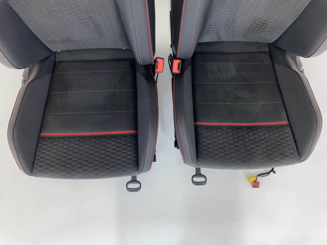 Interieur Vw Golf 8 Gti Clubsport Alcantara Grijs Honingraat Rode Strepen