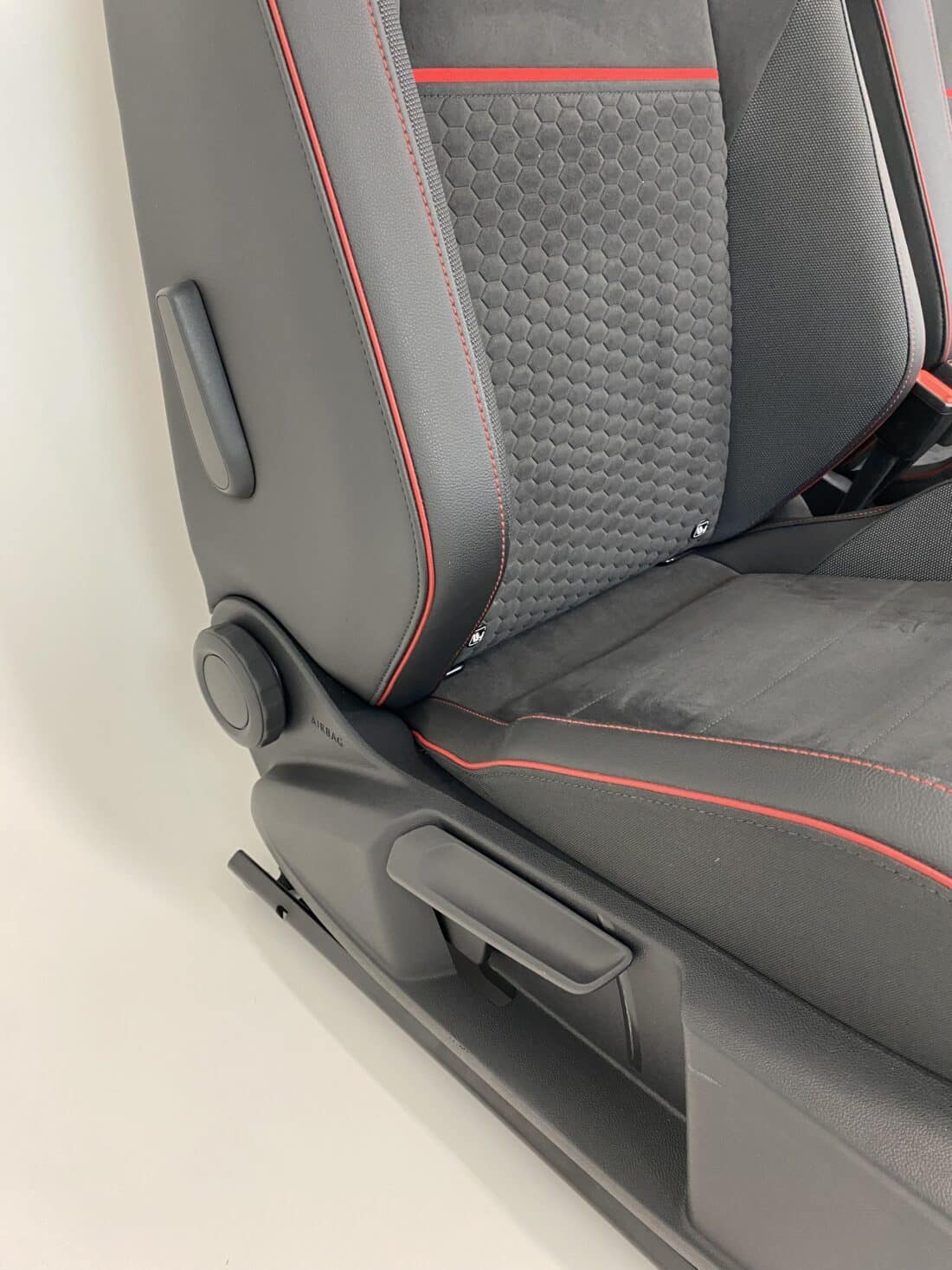 Interieur Vw Golf 8 Gti Clubsport Alcantara Grijs Honingraat Rode Strepen