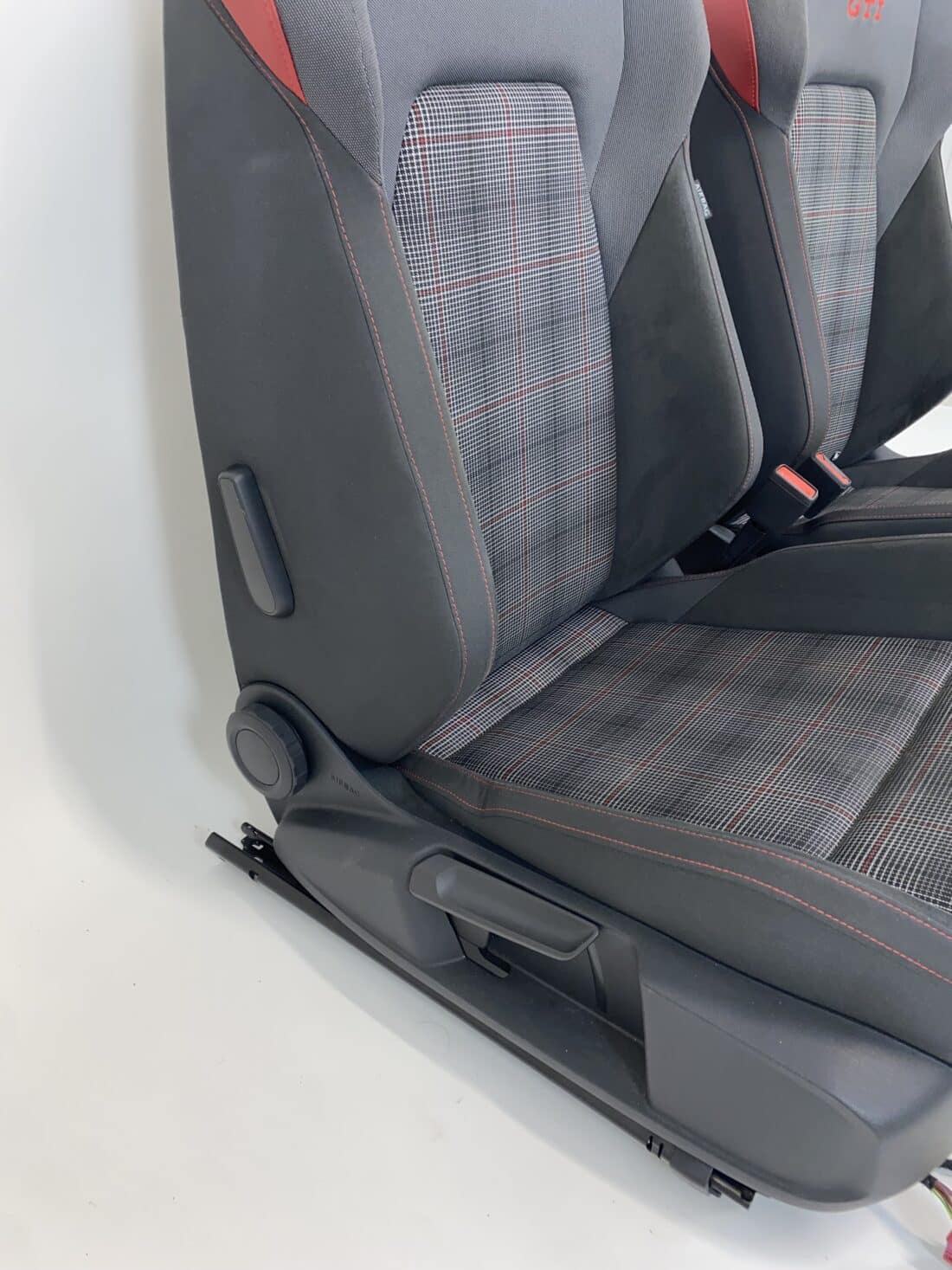 Interieur Vw Golf 8 Gti Alcantara Stof Grijs Geruit Rood Wit Grijs Interieur Vw Golf 8 Gti Alcantara Stof Grijs Geruit Rood Wit Grijs