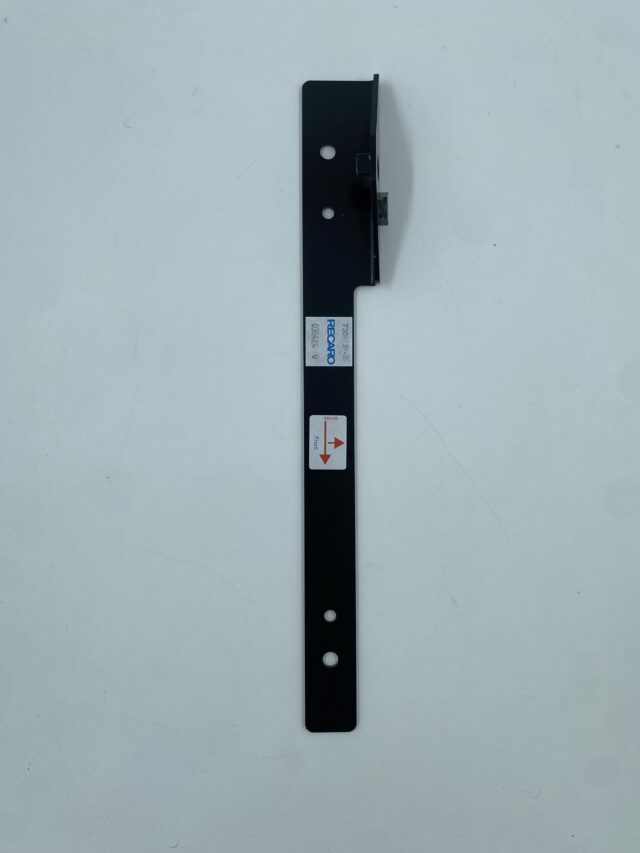 Embout de ceinture de sécurité Recaro Porsche 7211153 2