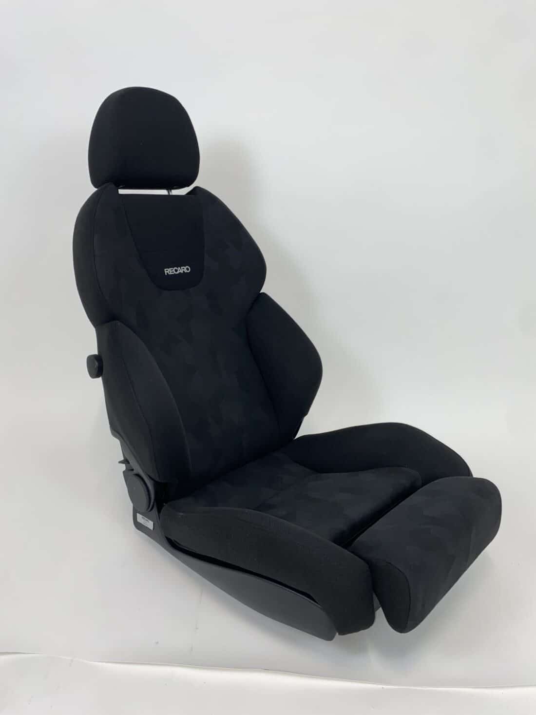 Données du conteneur Trp Post - Identifiant Trp Post 19844 - Recaro Style XL Topline - Conteneur Trp Post remis à neuf